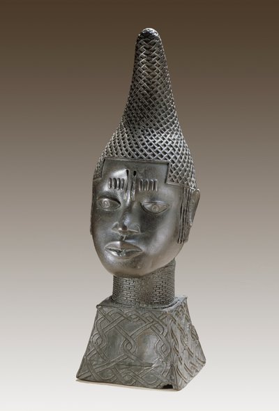 Kopf der Königinmutter (Bronze) von Benin